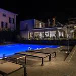 Otel Hotel Domaso 3*