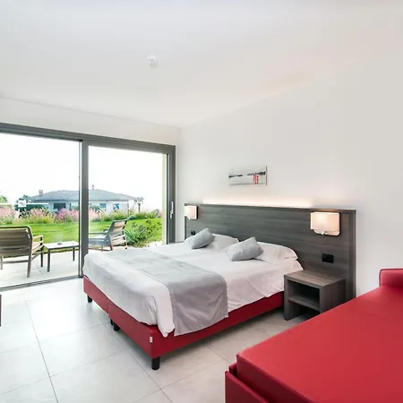 Отель Hotel Domaso